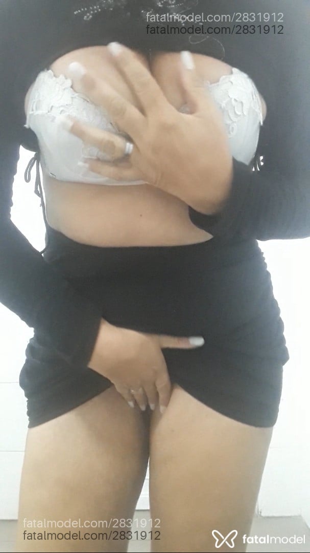 Acompanhante mulher morena (o) de olhos mel - Claudia Regina