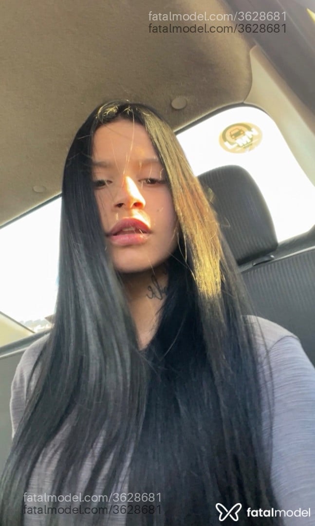 Acompanhante mulher morena (o) de olhos verdes - Sufistinhasp