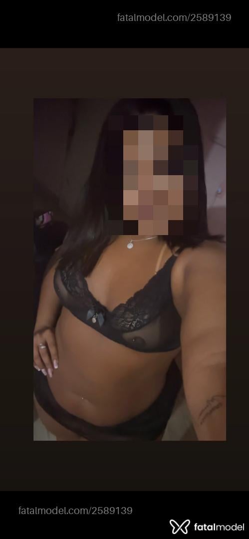 Acompanhante mulher morena (o) de olhos pretos - Rubi Vieira