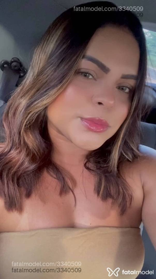 Acompanhante mulher morena (o) de olhos pretos - Cecília