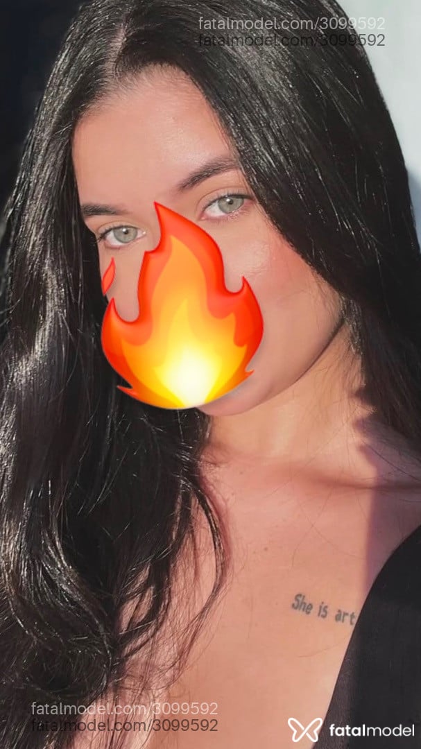 Acompanhante mulher morena (o) de olhos castanhos - Antonella