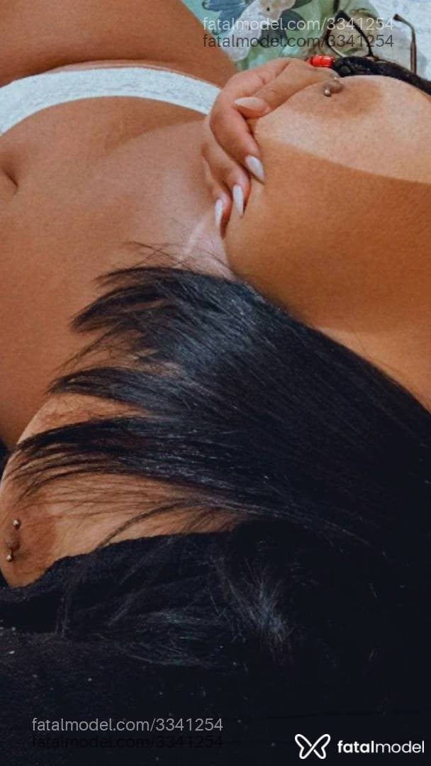 Acompanhante mulher morena (o) de olhos castanhos - Amanda