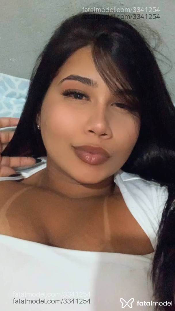 Acompanhante mulher morena (o) de olhos castanhos - Amanda