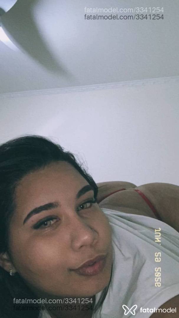 Acompanhante mulher morena (o) de olhos castanhos - Amanda