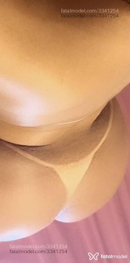Acompanhante mulher morena (o) de olhos castanhos - Amanda