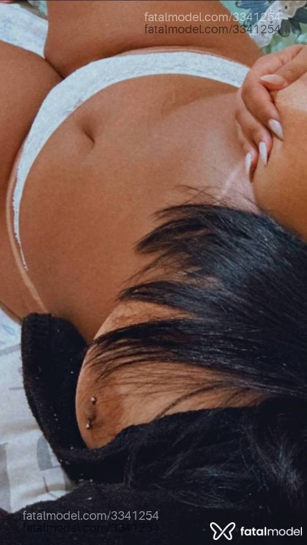 Acompanhante mulher morena (o) de olhos castanhos - Amanda