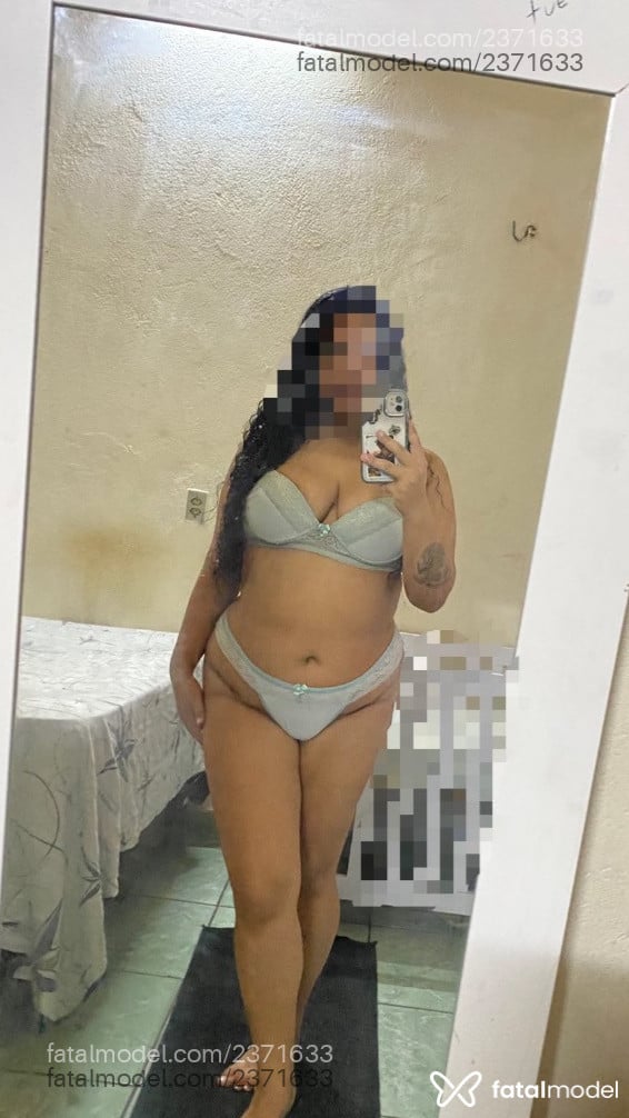Acompanhante mulher morena (o) de olhos castanhos - Camila Mesquita