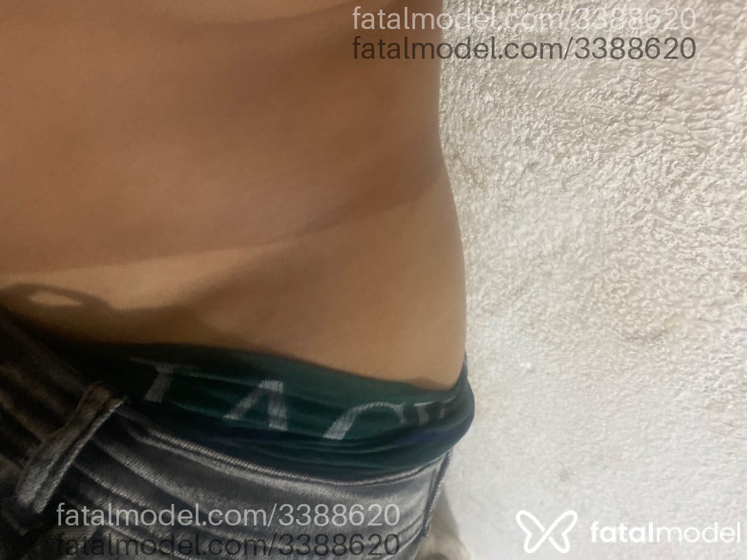 Acompanhante homem com cabelo castanho de olhos azuis - Rubzinhaaa