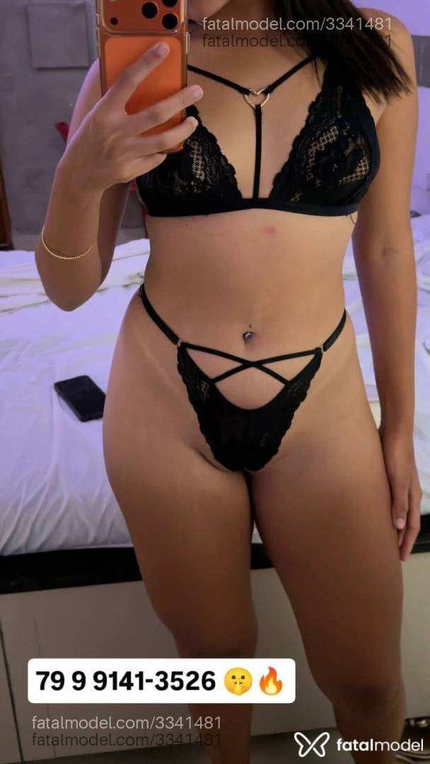 Acompanhante mulher com cabelo castanho de olhos castanhos em Aracaju - Sabrina