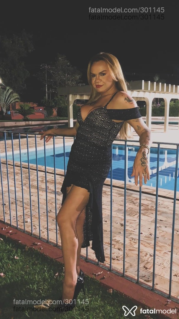 Acompanhante mulher trans morena (o) de olhos castanhos - Rafaela Lima