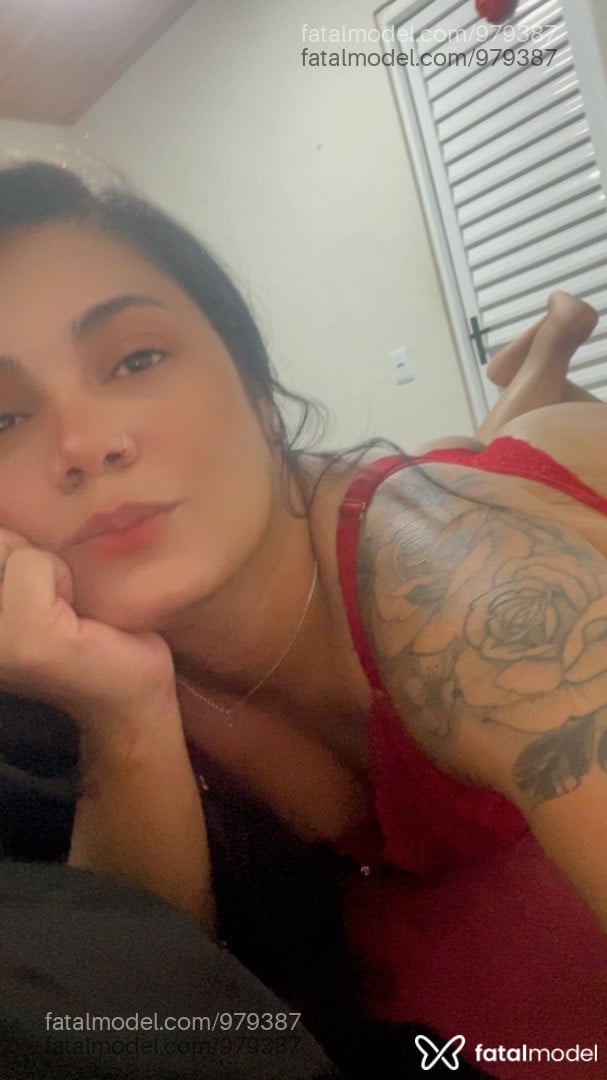 Acompanhante mulher morena (o) de olhos pretos - AMANDA