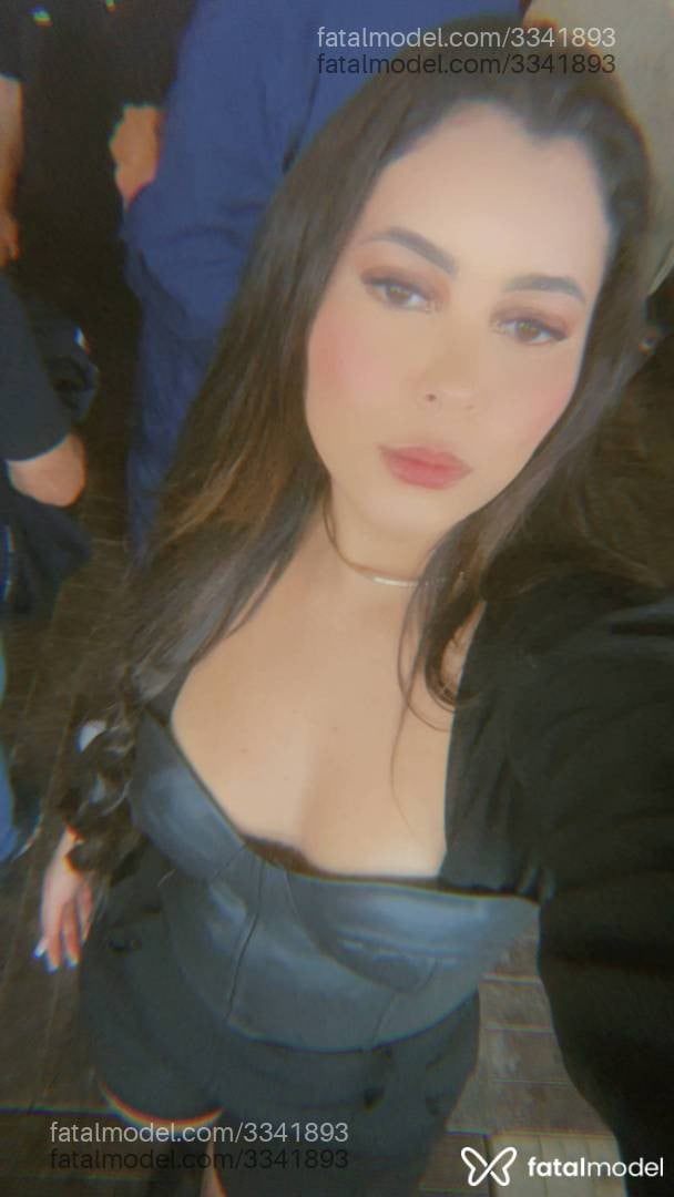 Acompanhante mulher com cabelo castanho de olhos castanhos em Balneário Camboriú - Amanda Maia