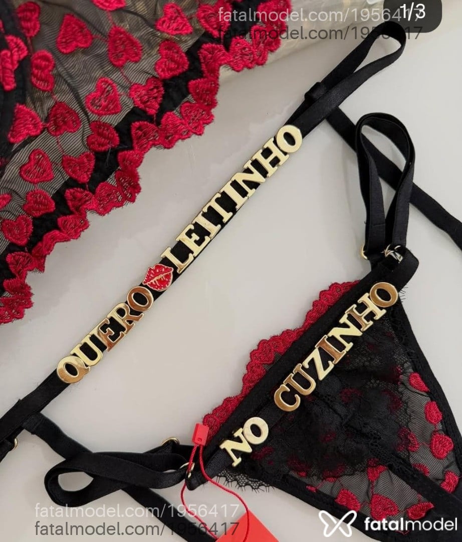 Acompanhante mulher ruiva (o) de olhos pretos - Susu