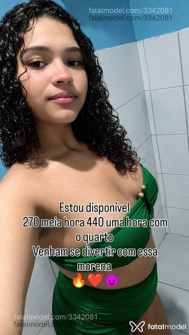 Acompanhante mulher morena (o) de olhos castanhos - Morena
