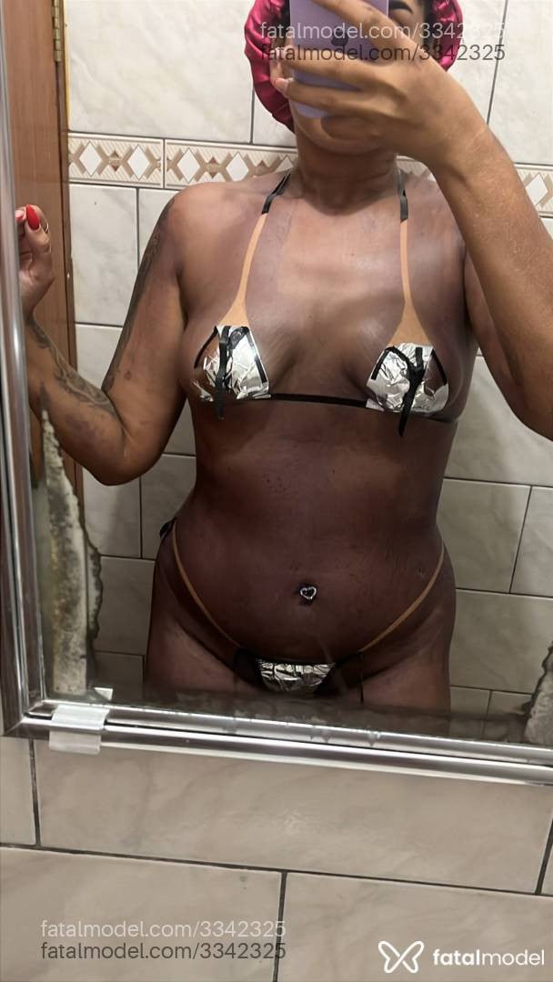Acompanhante mulher morena (o) de olhos castanhos em Governador Valadares - Maduzinha