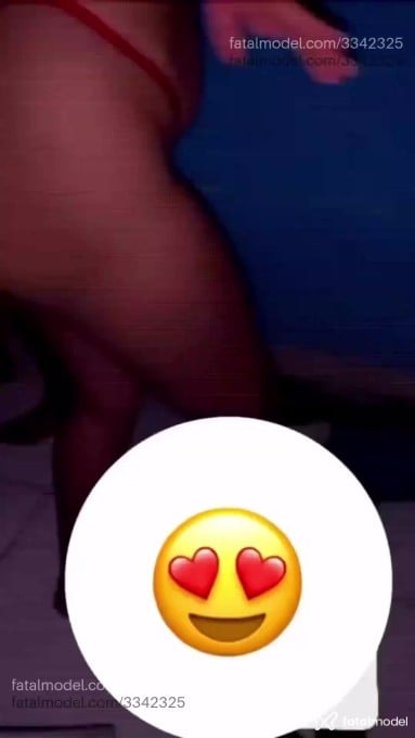 Acompanhante mulher morena (o) de olhos castanhos em Macaé - Mika Tavares