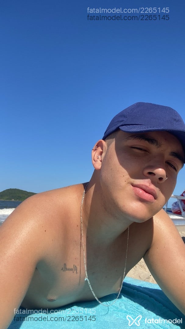 Acompanhante homem morena (o) de olhos mel - Gustavo