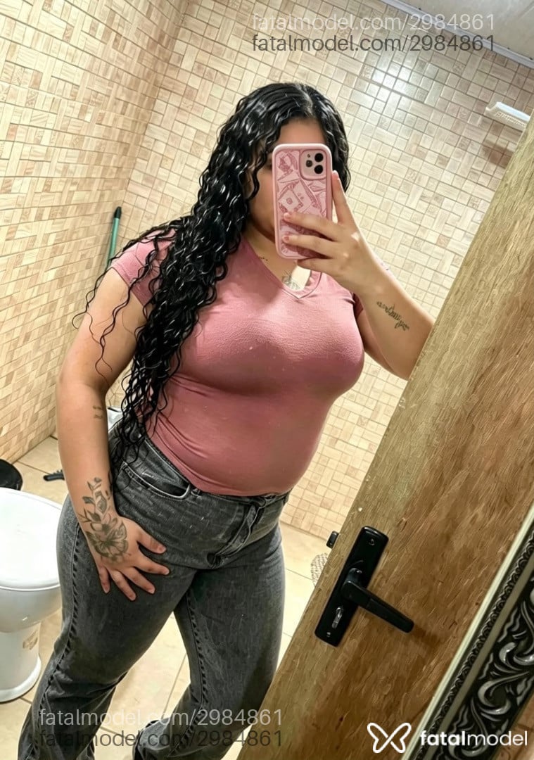 Acompanhante mulher morena (o) de olhos pretos - Bianca Nunes