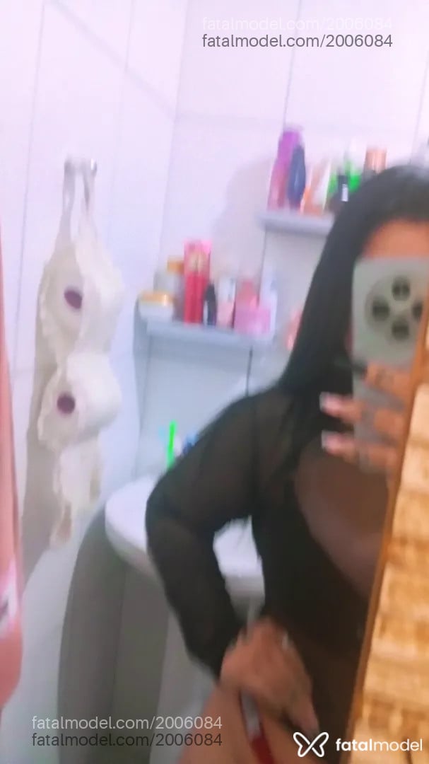Acompanhante mulher morena (o) de olhos castanhos - Cah Silva