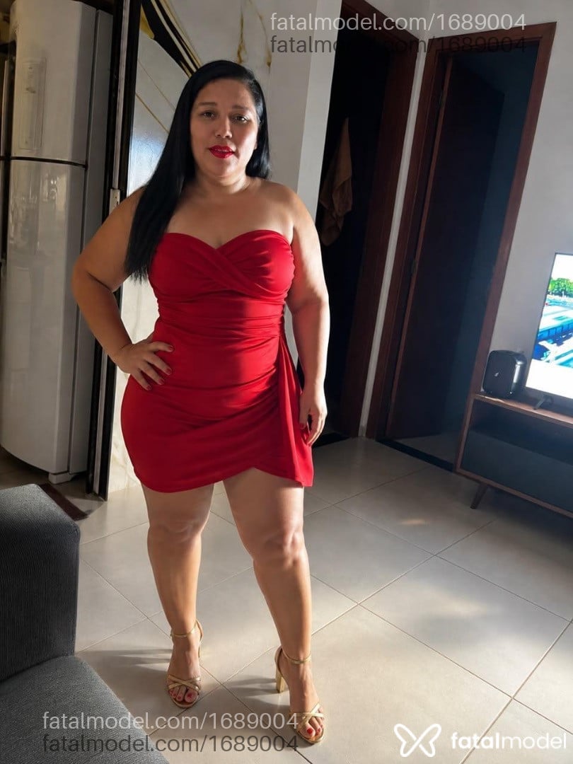 Acompanhante mulher morena (o) de olhos castanhos - ágata Soares