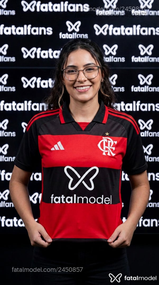 Acompanhante mulher trans morena (o) de olhos pretos - Ayla Scarlett