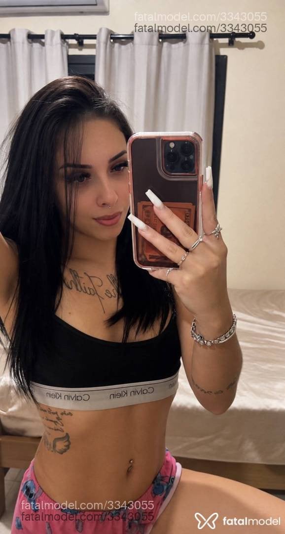 Acompanhante mulher morena (o) de olhos castanhos - Stefany Alcantra
