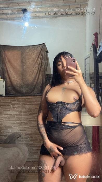 Acompanhante mulher trans morena (o) de olhos castanhos - Giovana Souza