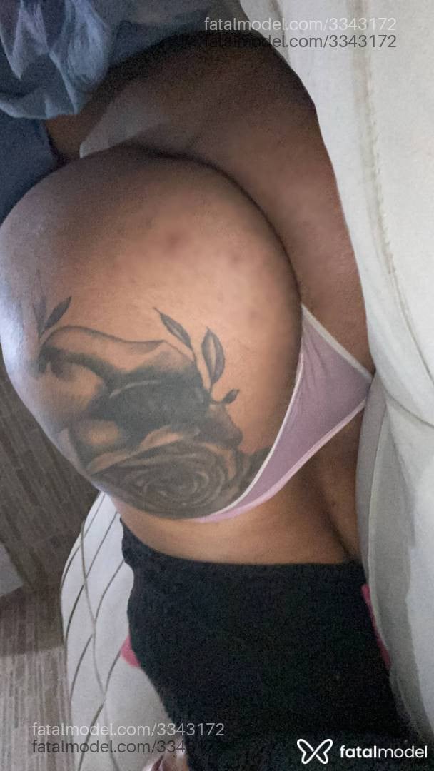 Acompanhante mulher trans morena (o) de olhos castanhos em Duque de Caxias - Giovana Souza