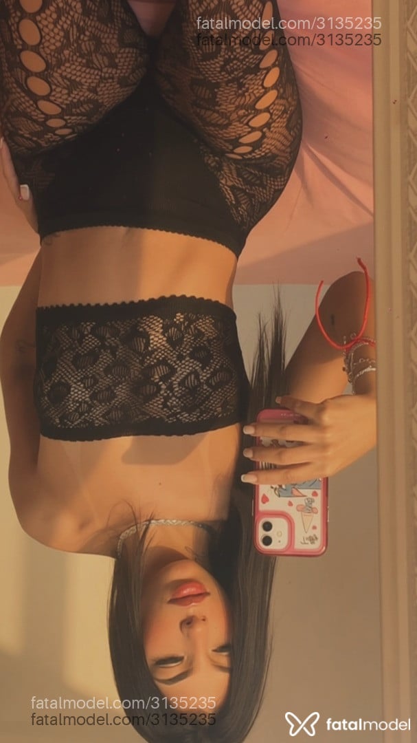 Acompanhante mulher com cabelo castanho de olhos castanhos - Nathyy