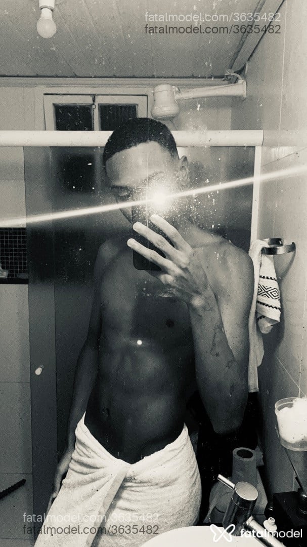 Acompanhante homem morena (o) de olhos pretos - Neguinho