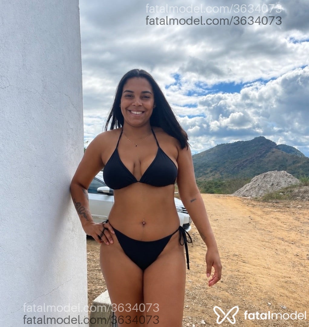 Acompanhante mulher com cabelo castanho de olhos castanhos - Nicole