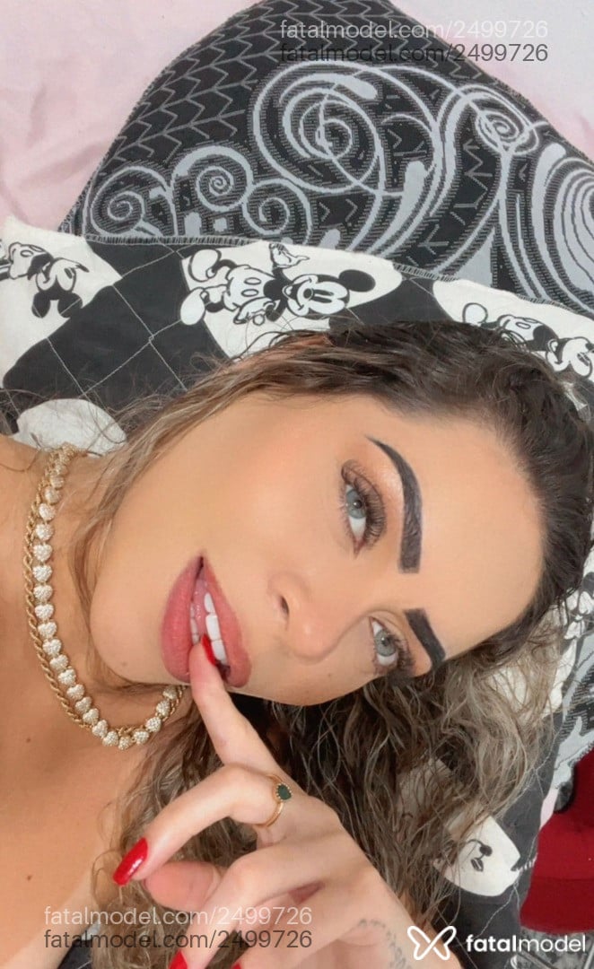 Acompanhante mulher loira (o) de olhos verdes - Isabela Santos