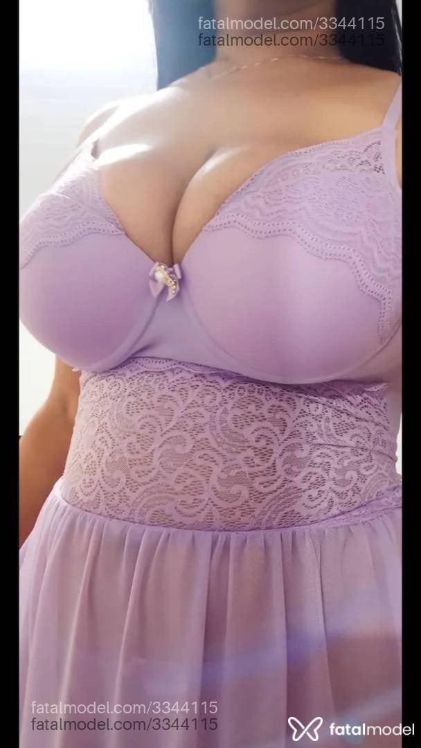 Acompanhante mulher morena (o) de olhos pretos - Luana