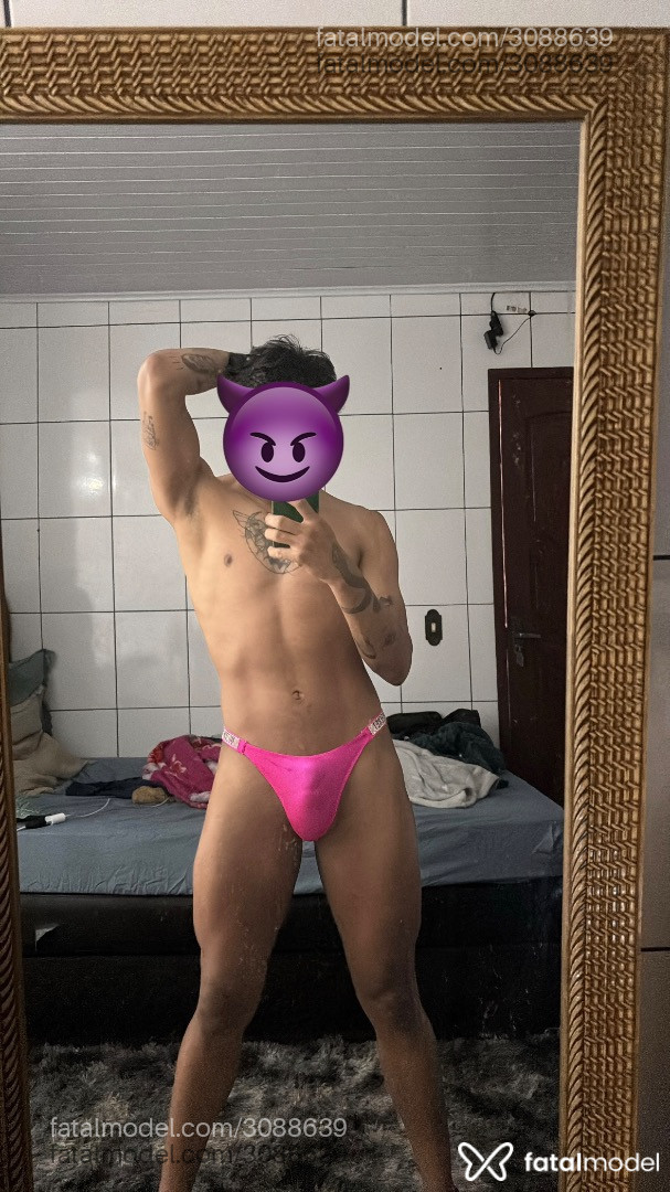 Acompanhante homem morena (o) de olhos pretos - Moura