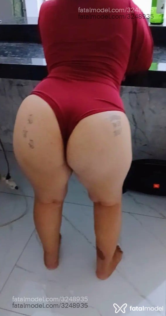Acompanhante mulher morena (o) de olhos castanhos - Madu Silva
