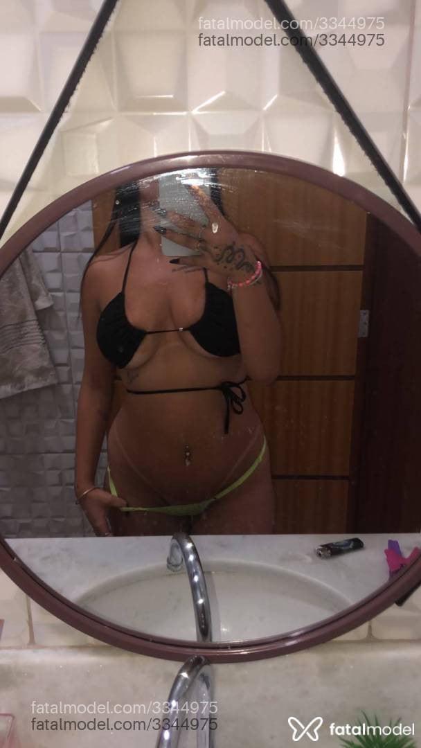 Acompanhante mulher com cabelo castanho de olhos castanhos - Lorenna