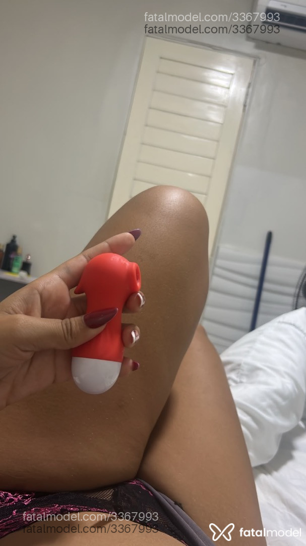 Acompanhante mulher morena (o) de olhos castanhos - Pietra