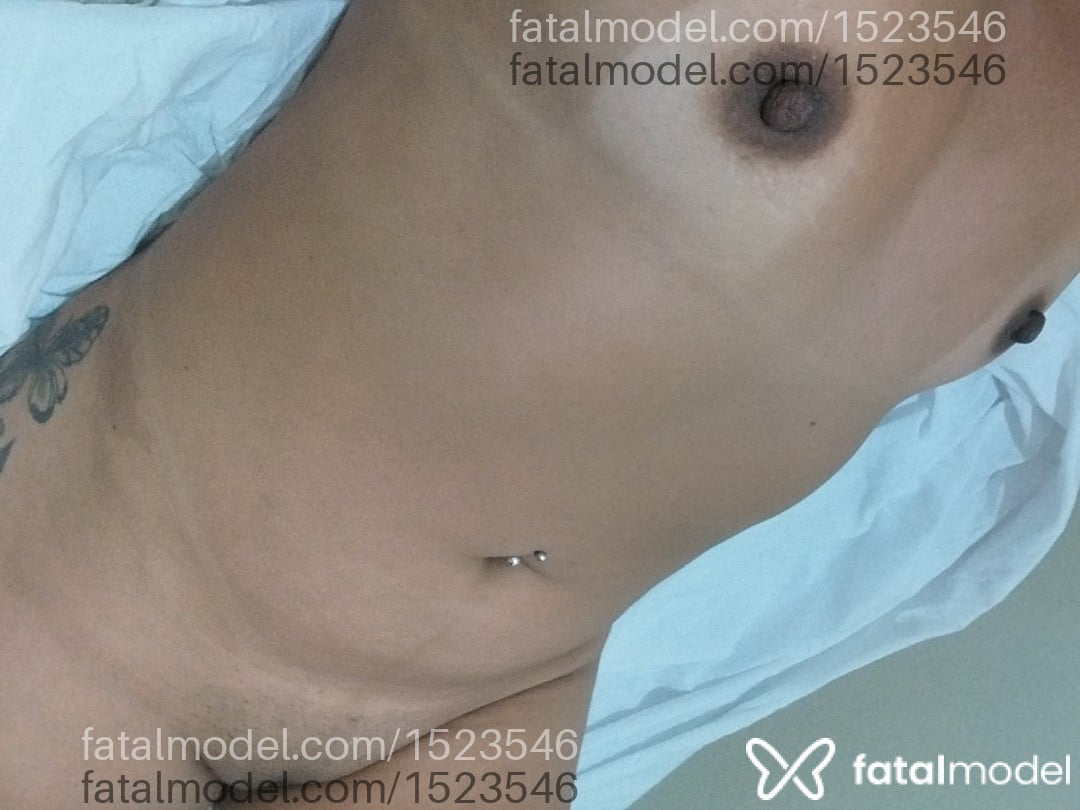 Acompanhante mulher ruiva (o) de olhos pretos - Babalu morena