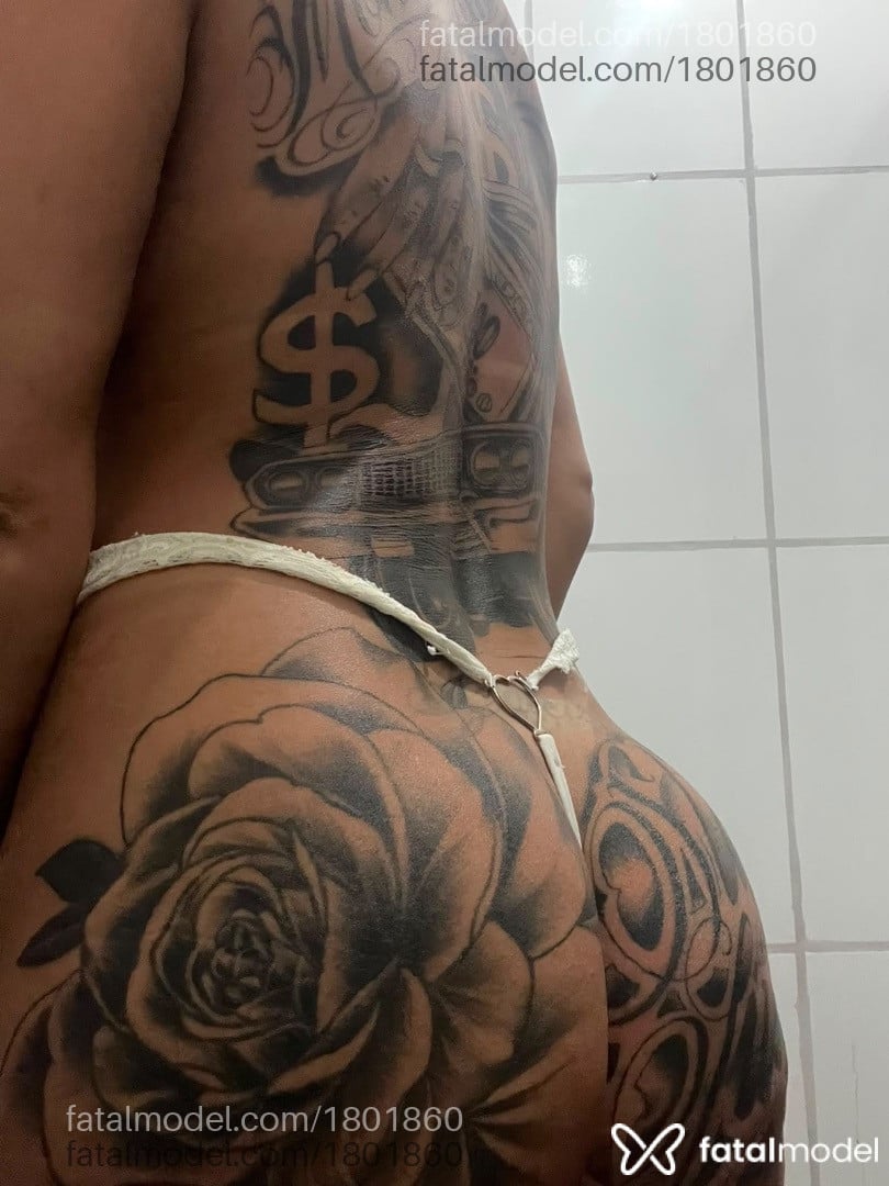 Acompanhante mulher morena (o) de olhos castanhos - Sabrina