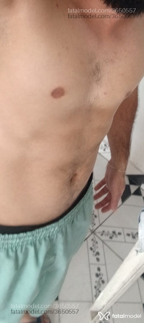 Acompanhante homem morena (o) de olhos pretos - Alejandro
