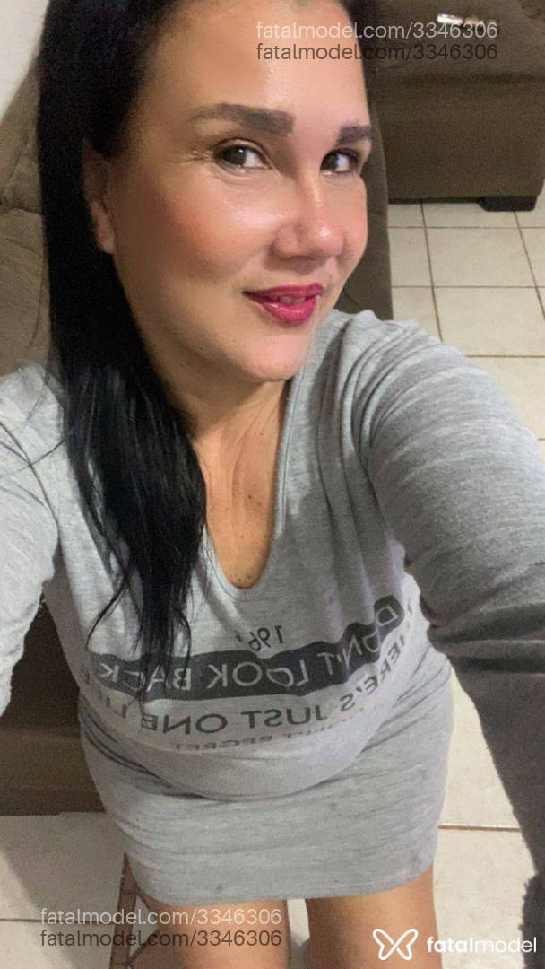 Acompanhante mulher morena (o) de olhos pretos em Lins - Pamela Garcia