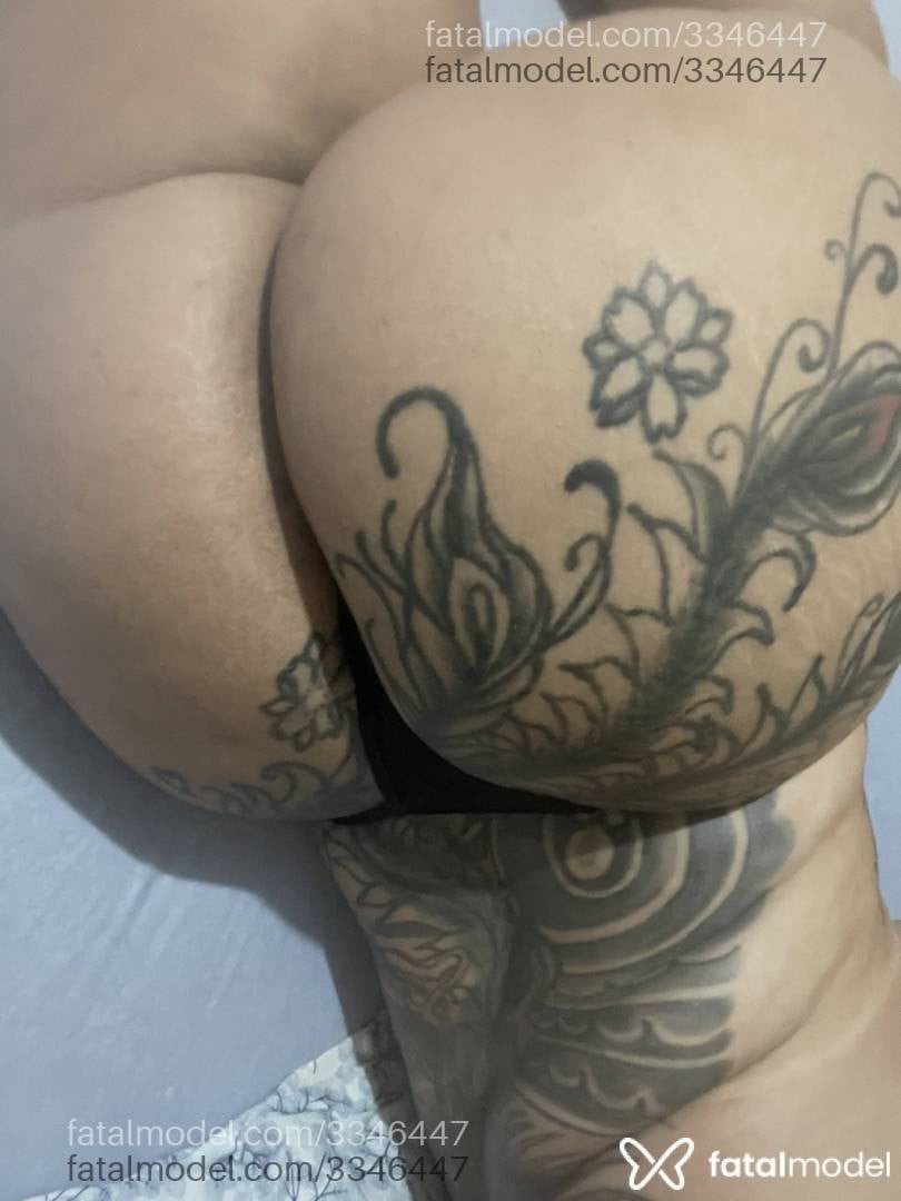 Acompanhante mulher ruiva (o) de olhos castanhos - Thaíane