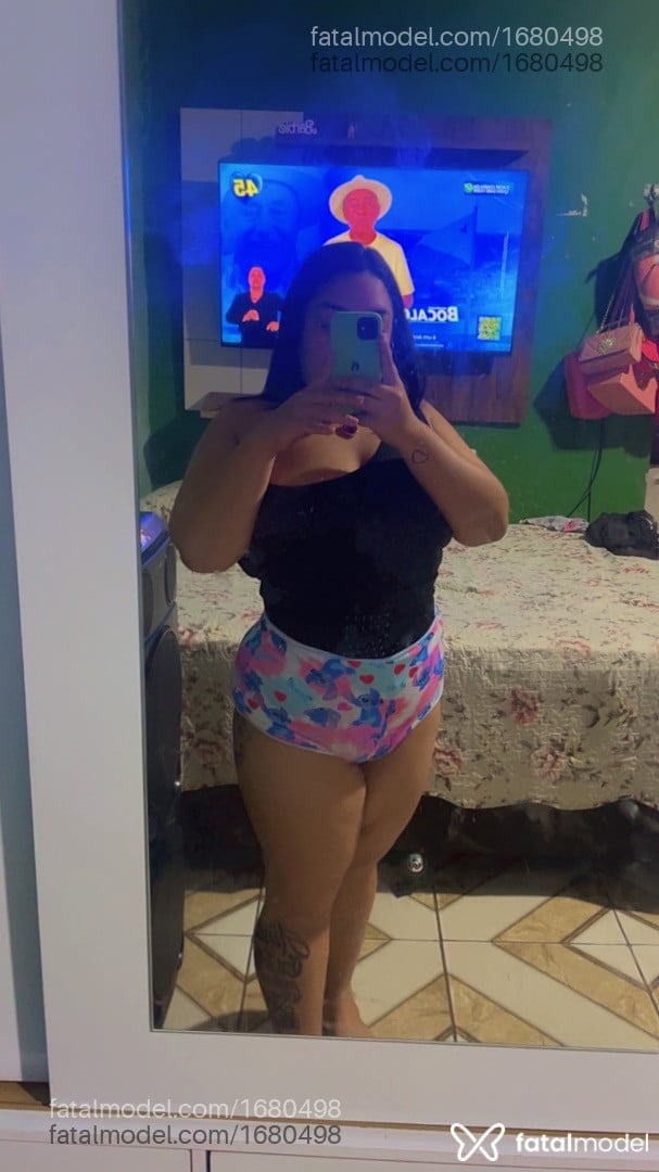 Acompanhante mulher morena (o) de olhos castanhos - Thifany Rufinno