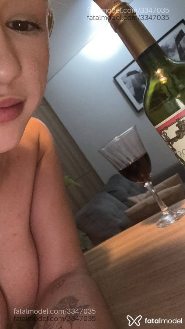 Acompanhante mulher trans loira (o) de olhos castanhos - Bianca Ferraz