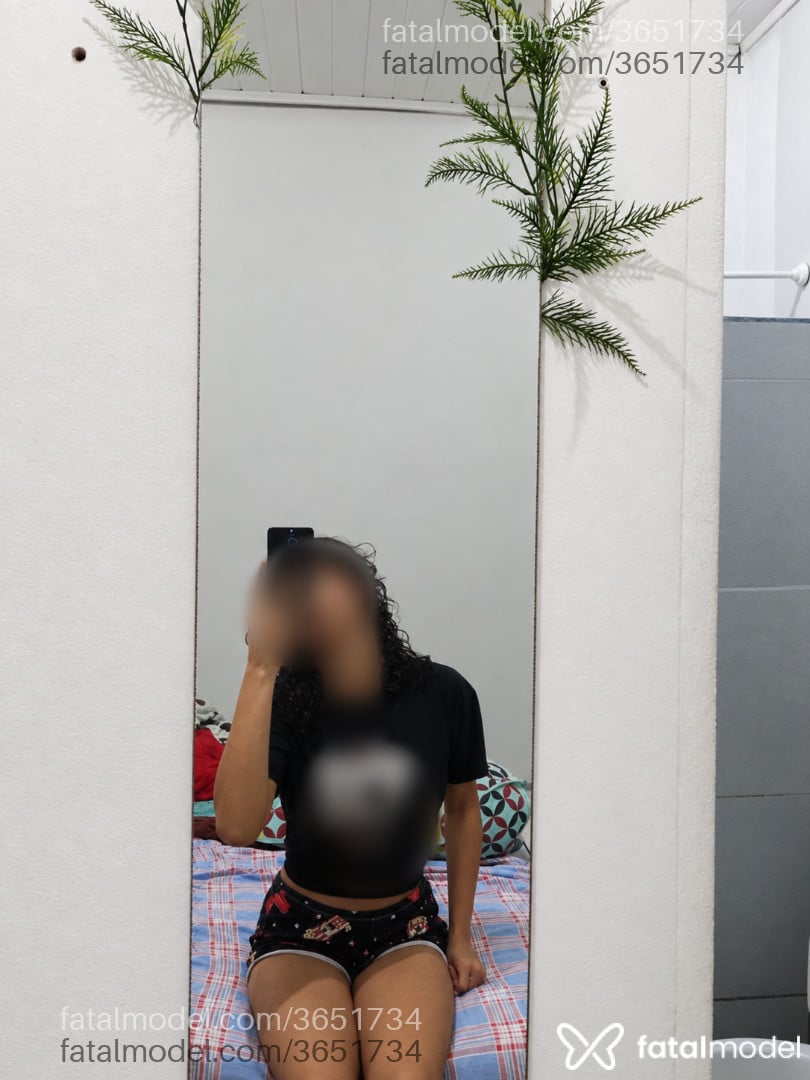 Acompanhante mulher com cabelo castanho de olhos castanhos - Nizzy