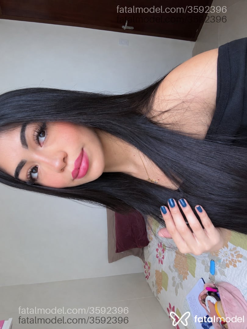 Acompanhante mulher morena (o) de olhos castanhos - Nobre
