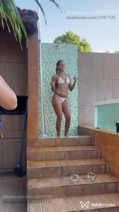 Acompanhante mulher com cabelo castanho de olhos castanhos - Maria
