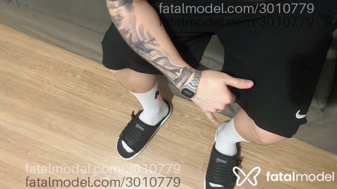 Acompanhante homem com cabelo castanho de olhos mel - Luiz