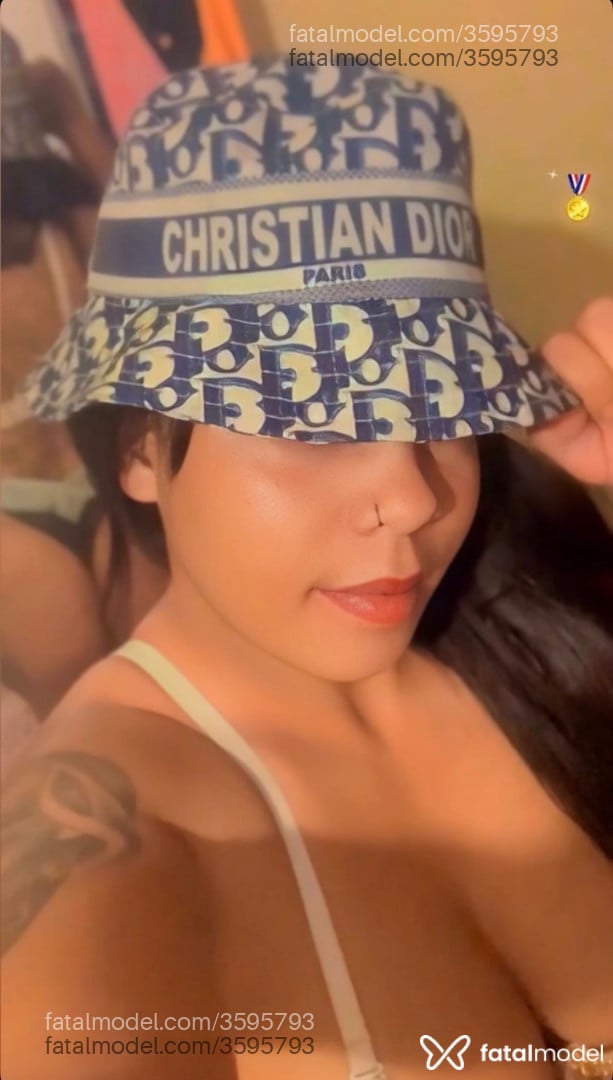 Acompanhante mulher morena (o) de olhos castanhos - Yara Abravannel