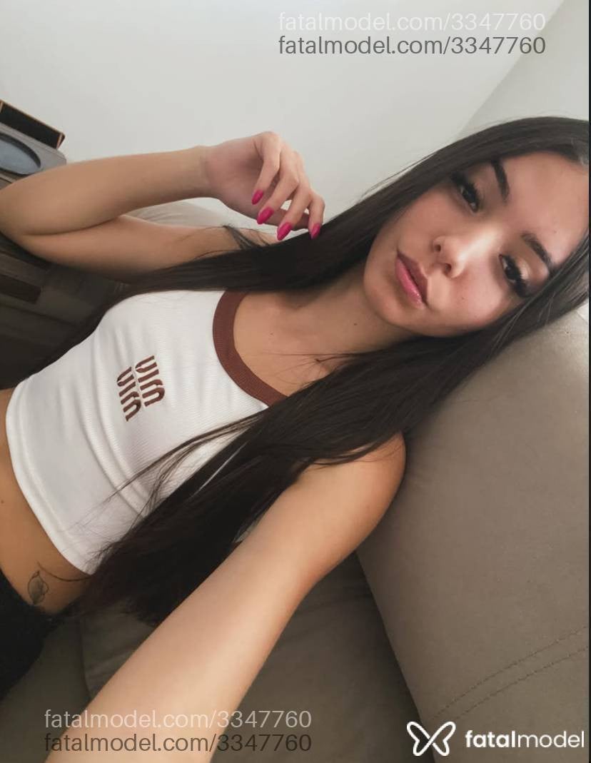 Acompanhante mulher com cabelo castanho de olhos castanhos - Melissa Froes